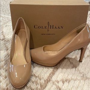 Cole Haan tan patent leather pump